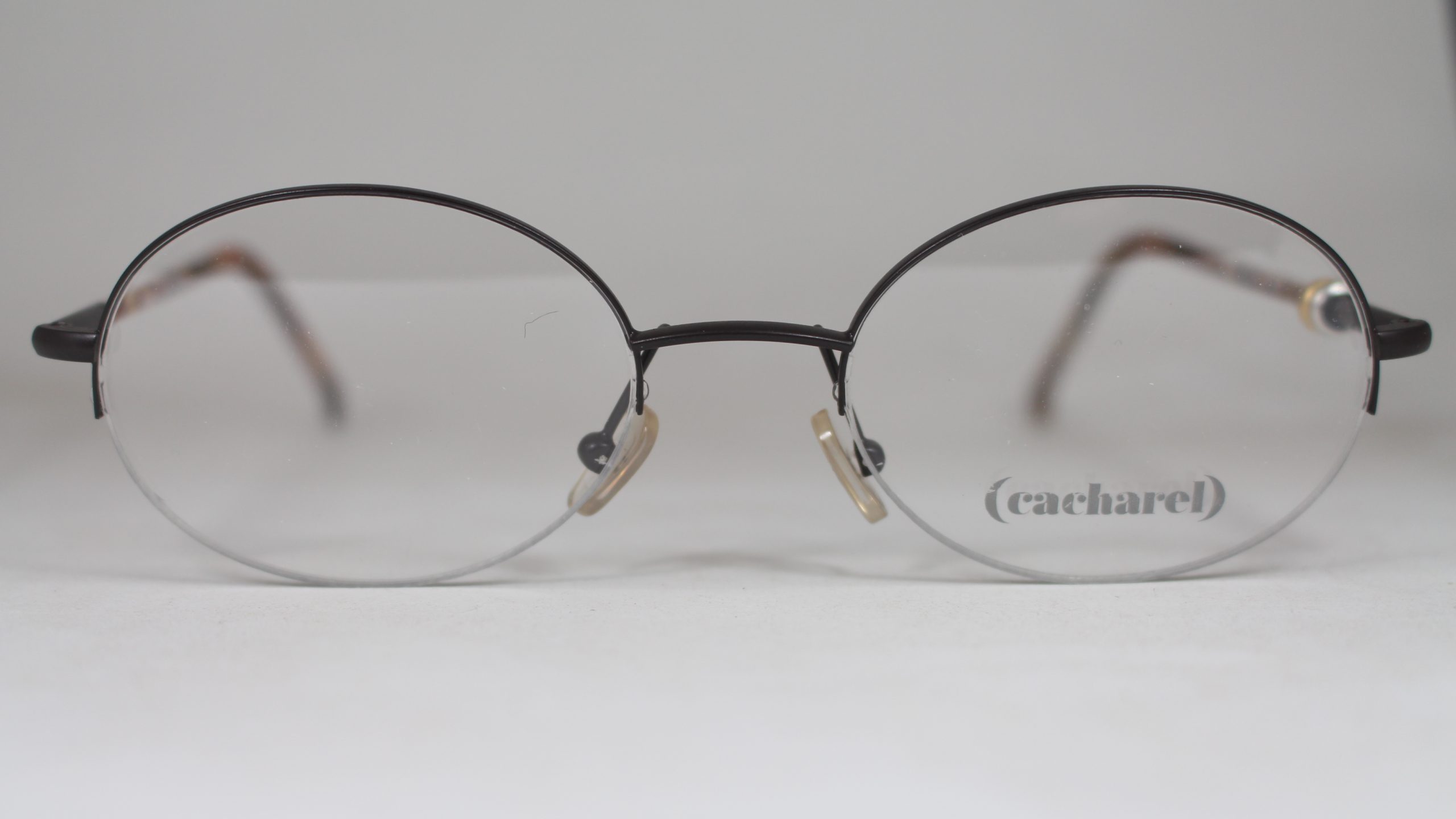 Armazón Cacharel Negro Ovalado